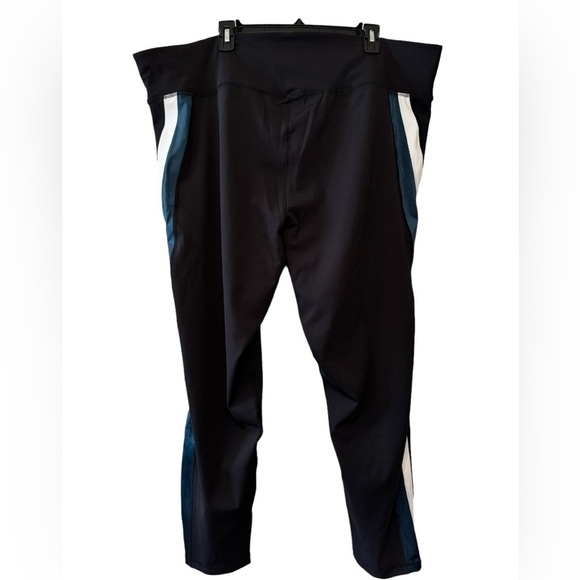 Ave Leisure Leggings by Avenue size 28 W - Picture 1 of 6